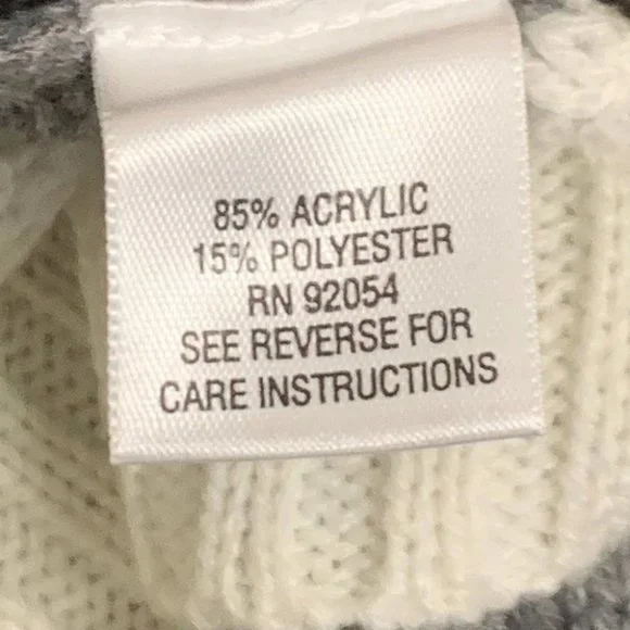 Women’s Carolyn Taylor Dog Christmas Sweater - Picture 6 of 7